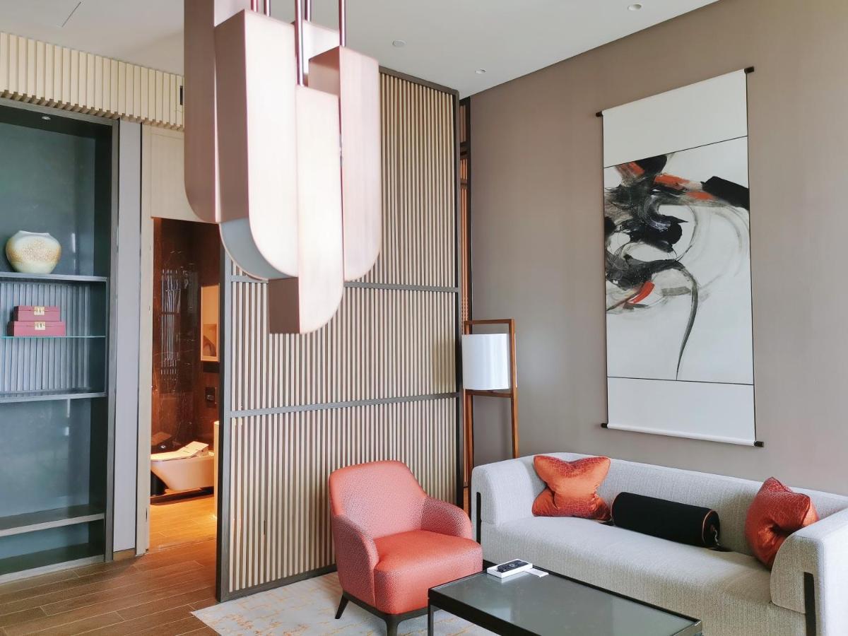 Jumeirah Guangzhou-Complimentary Shuttle Bus To Canton Fair Complex エクステリア 写真