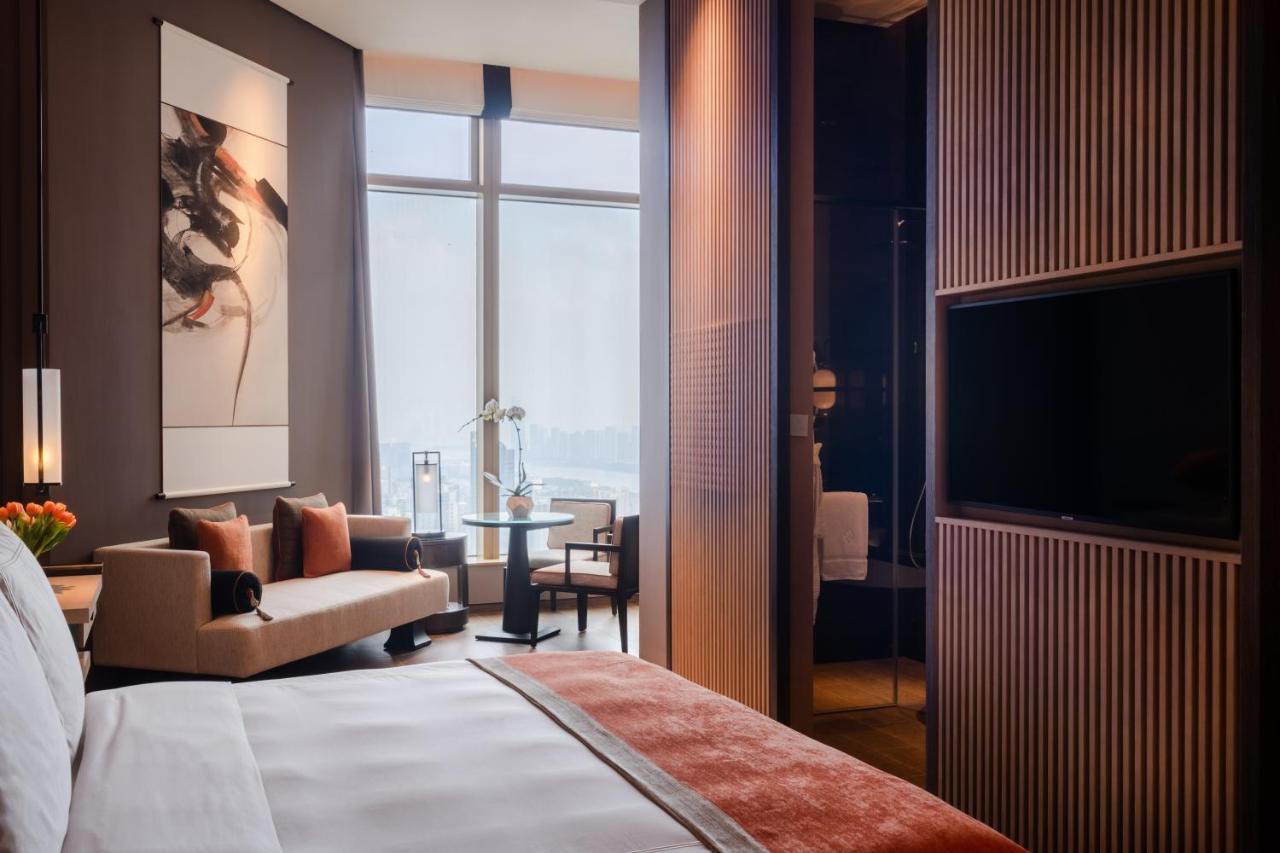 Jumeirah Guangzhou-Complimentary Shuttle Bus To Canton Fair Complex エクステリア 写真