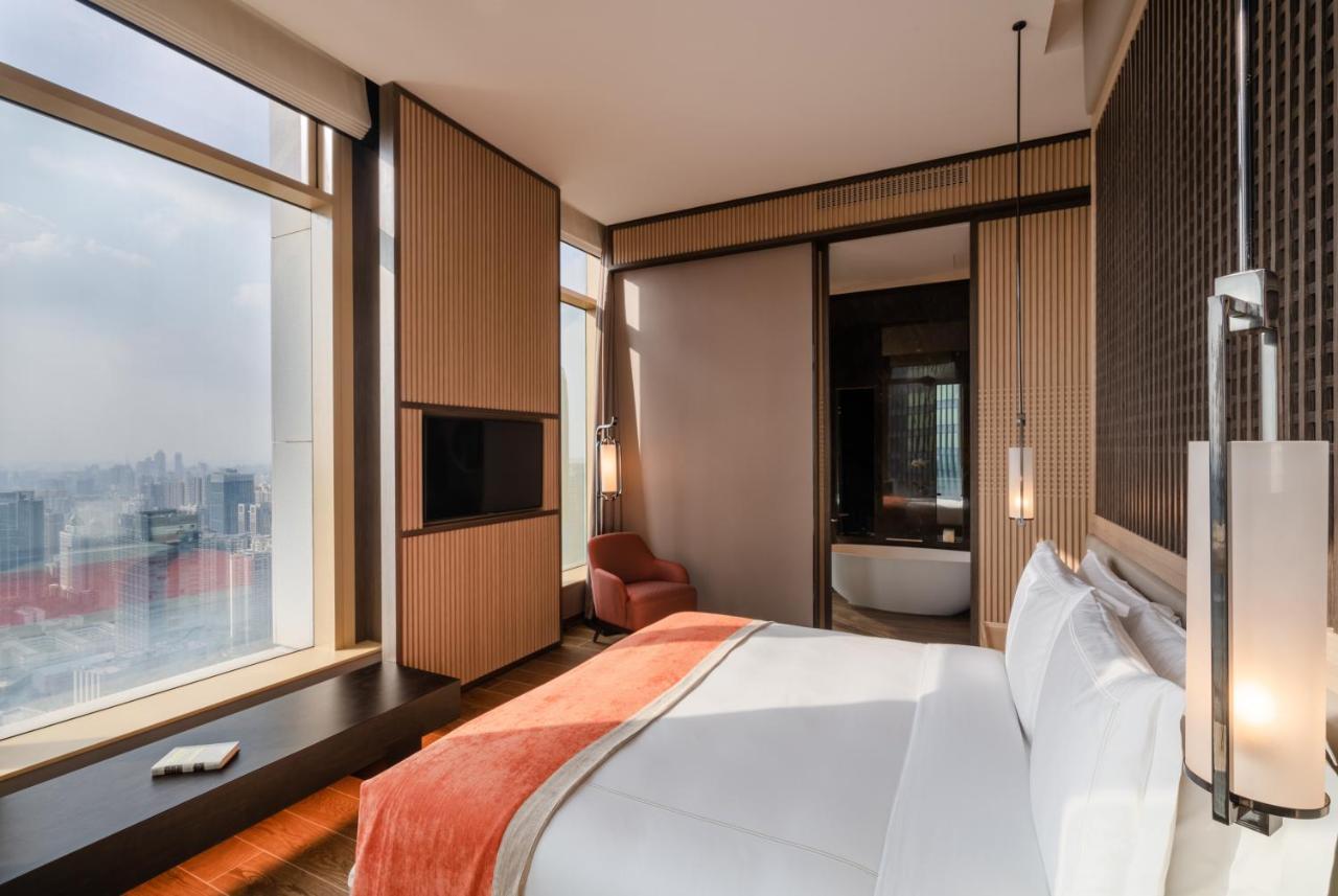 Jumeirah Guangzhou-Complimentary Shuttle Bus To Canton Fair Complex エクステリア 写真